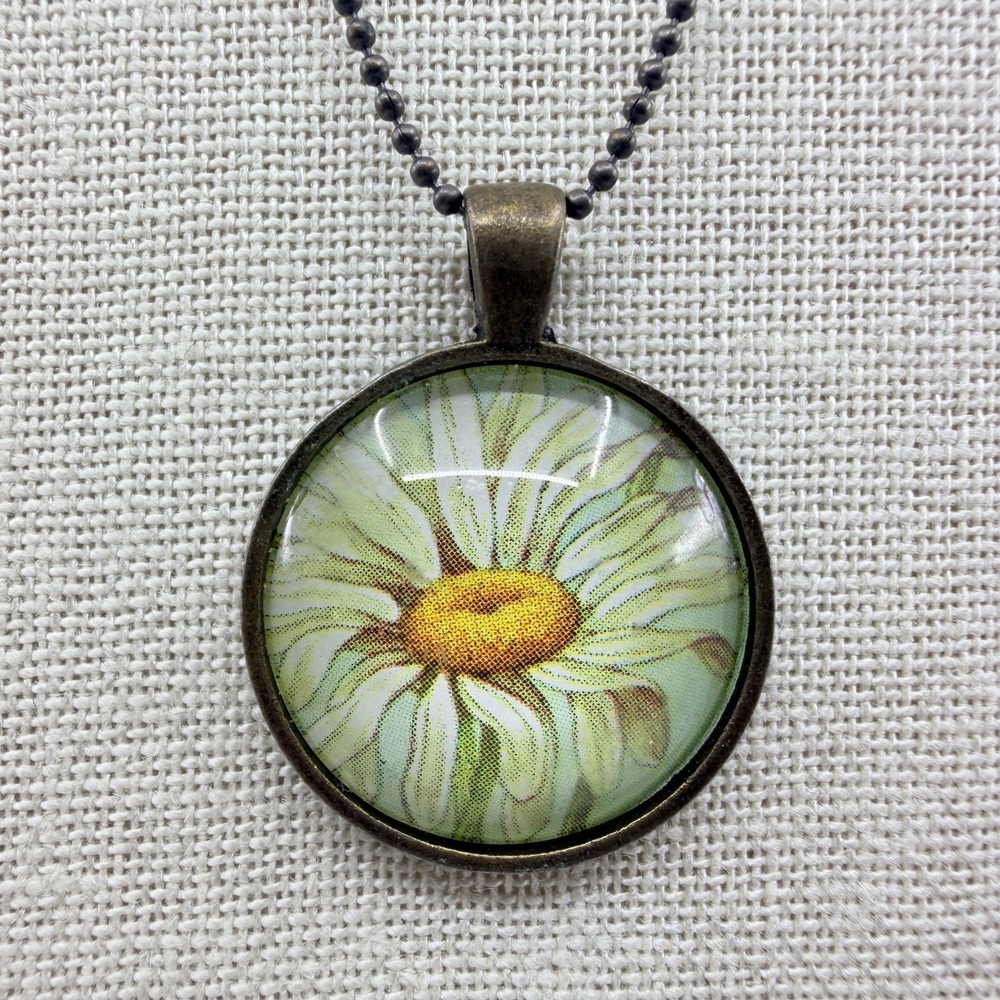 VTG Antique Bronze Daisy Pendant Necklace Glass Cabochon Boho Retro